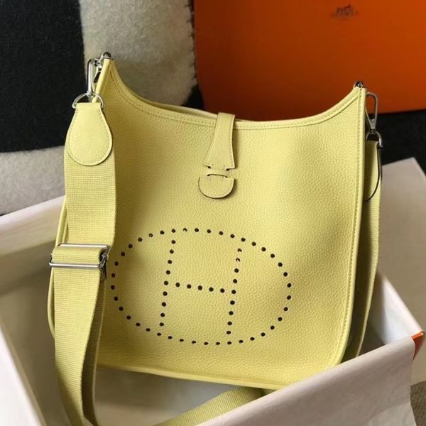 HERM Evelyne III 29 PM Bag In Jaune Poussin Clemence Leather