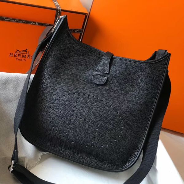 HERM Evelyne III 29 PM Bag In Black Clemence Leather
