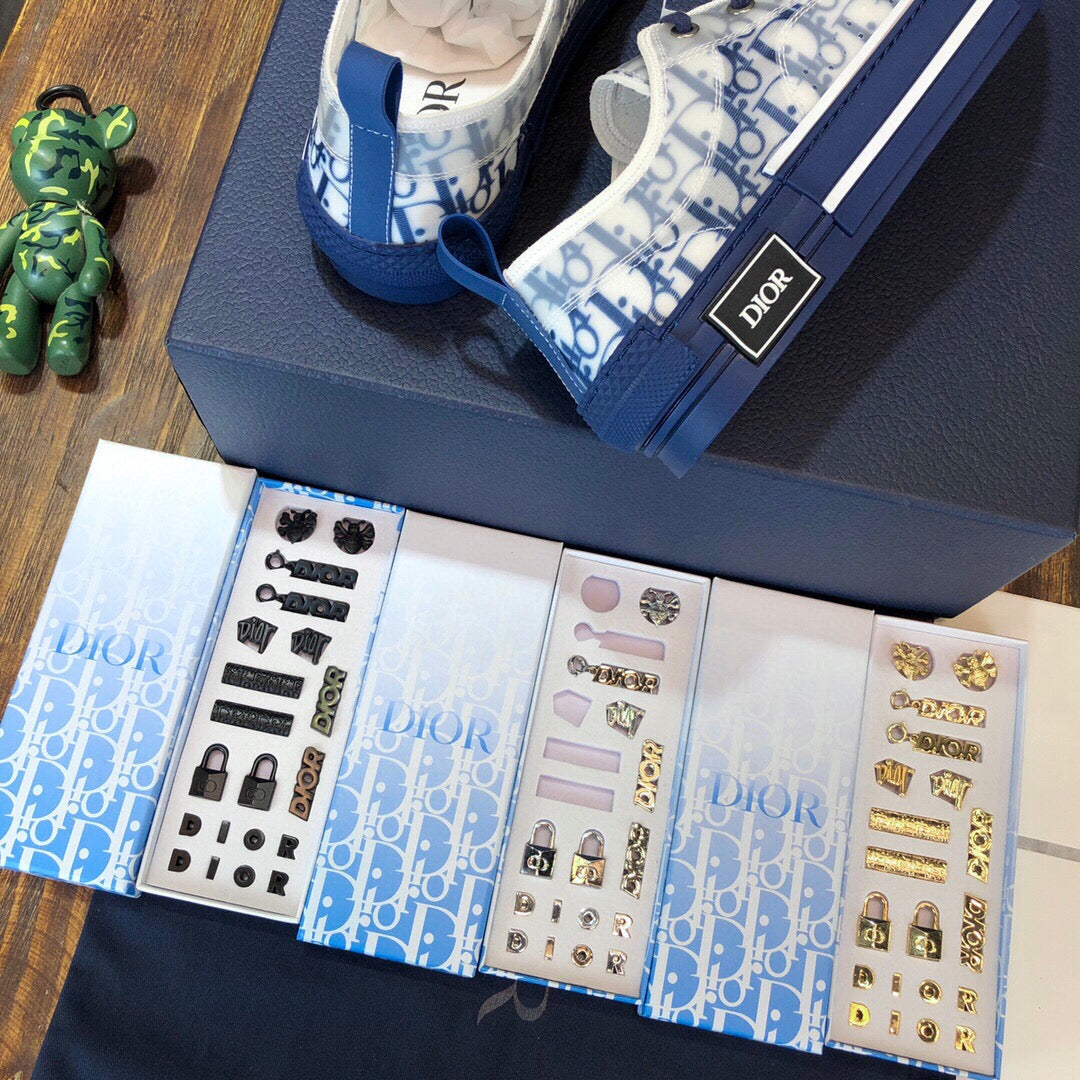DIO Sneakers