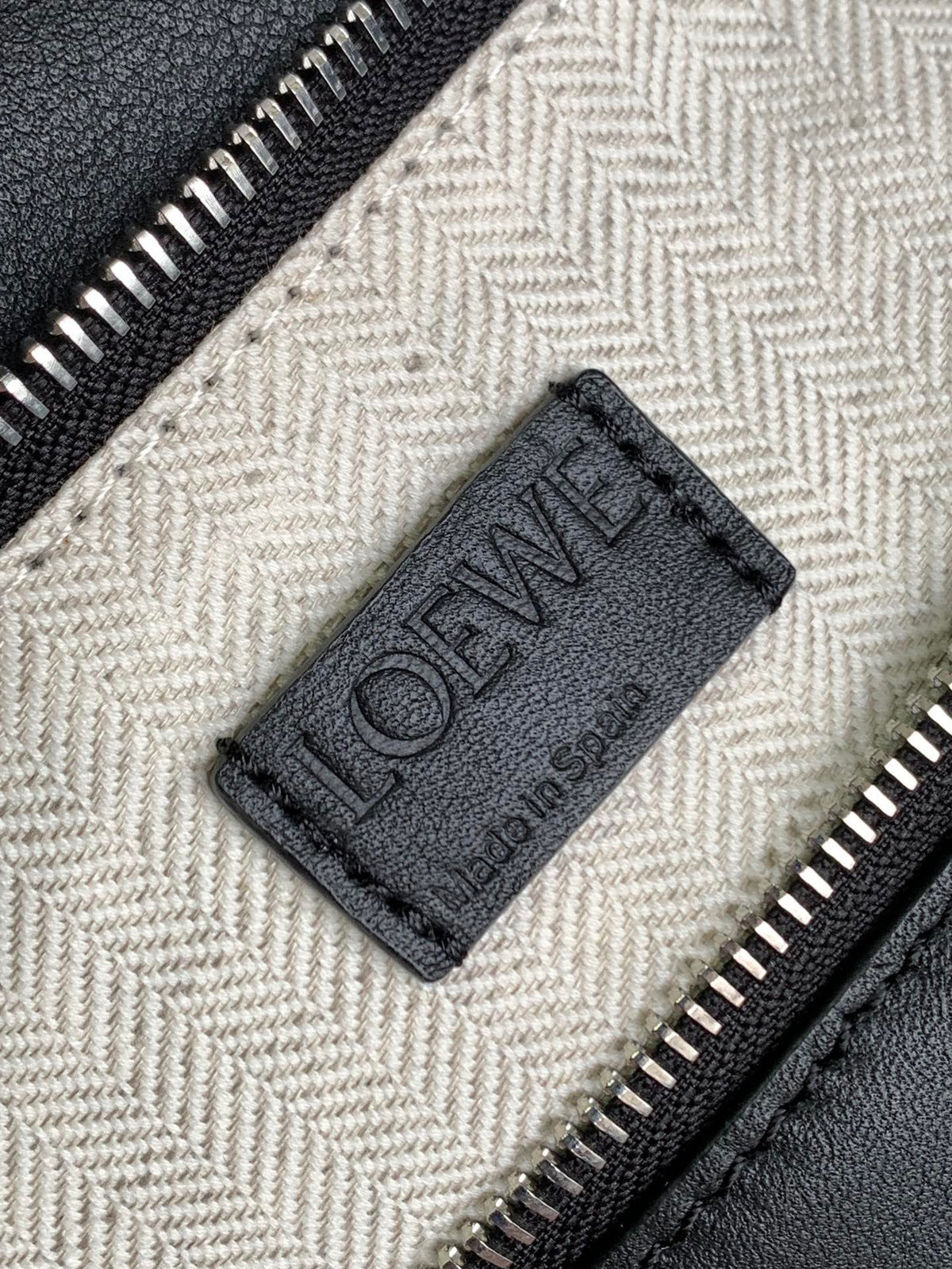 LO Puzzle Bag