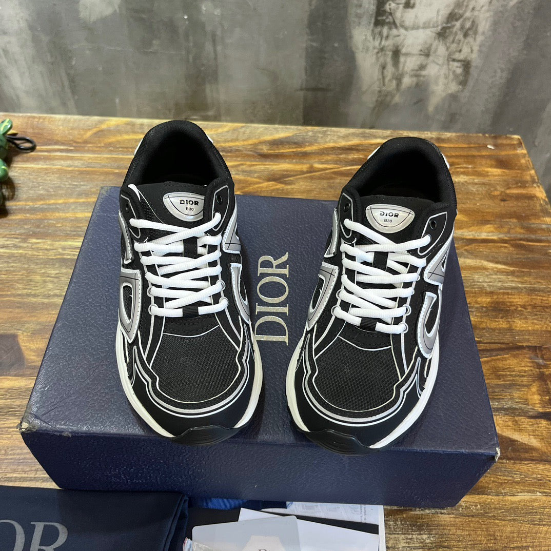 DIO Sneakers
