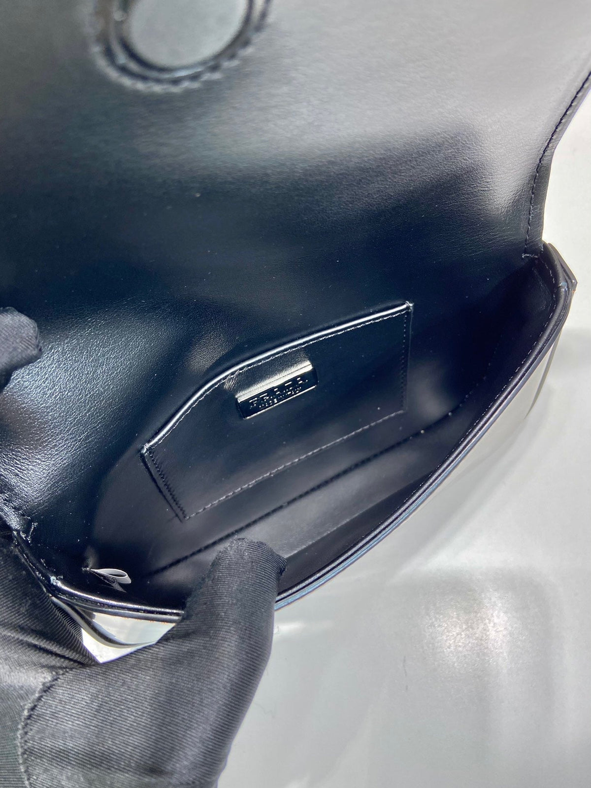 PRA Sling Bag