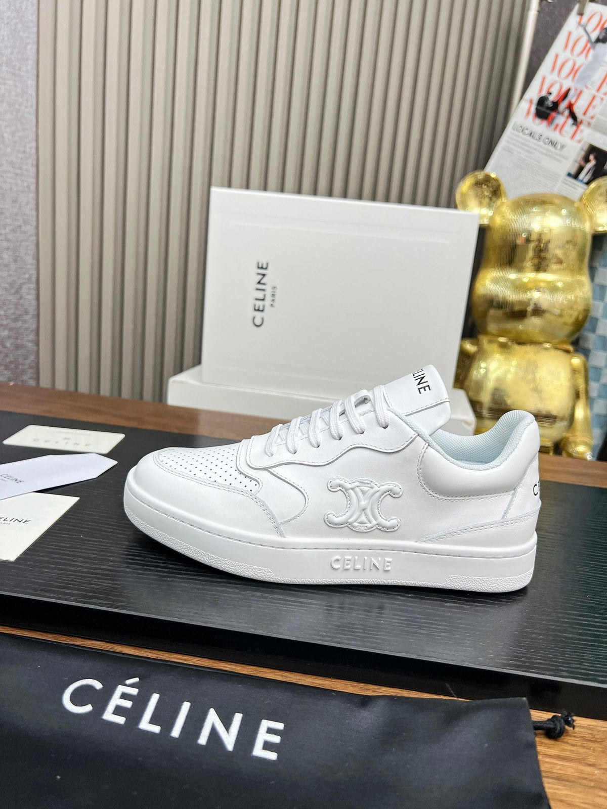 SNEAKER WITH TRIOMPHE IN WHITE CALFSKIN
