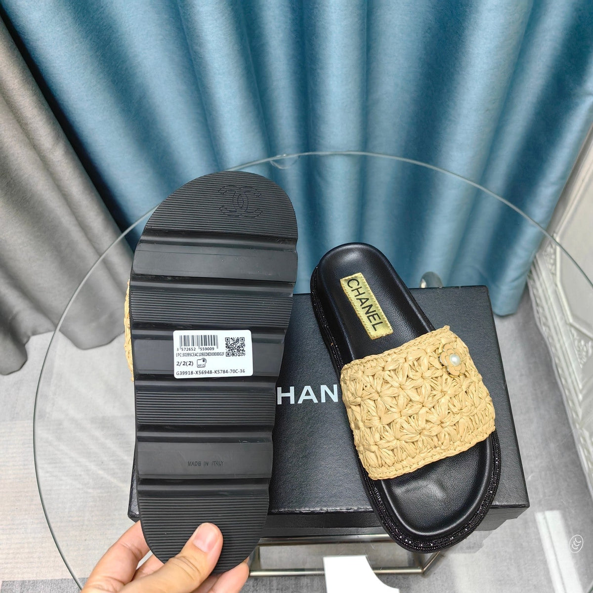 KNIT SLIPPERS IN DARK CREAM WOVEN SATIN AND BLACK SHEEPSKIN