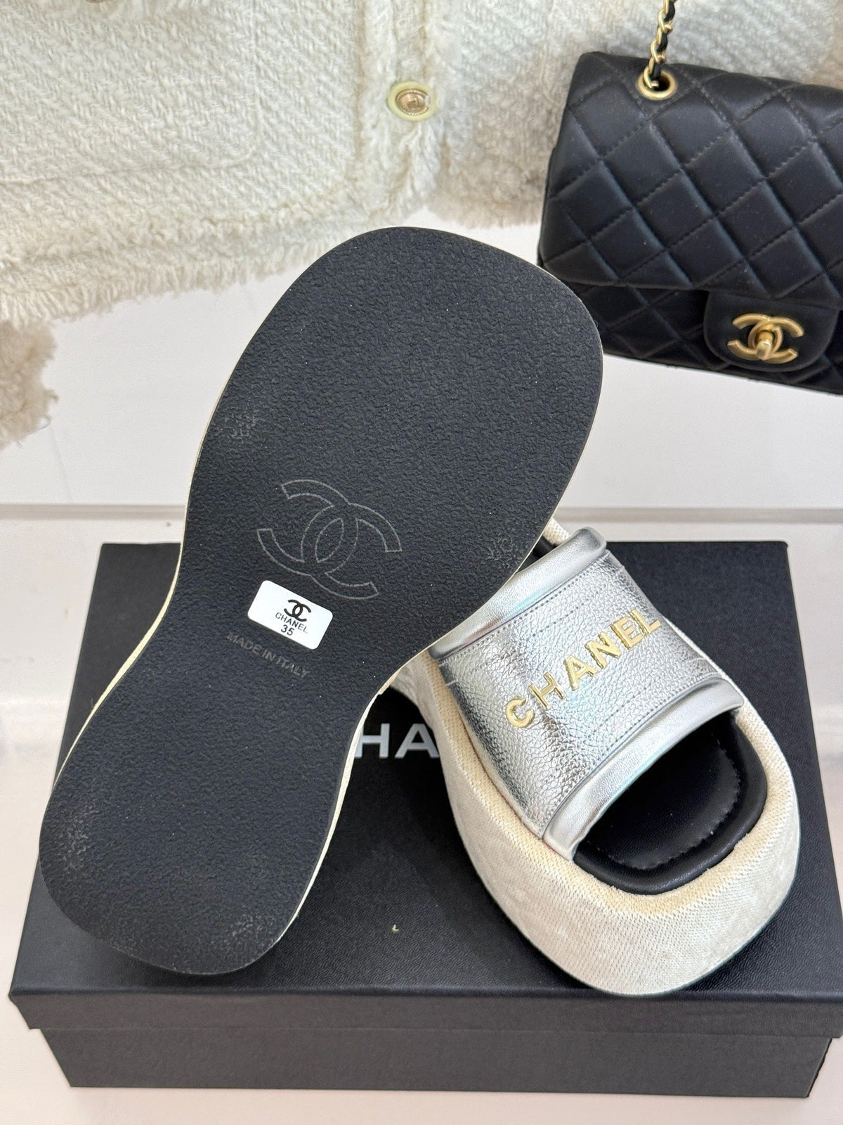 PLATFORM SLIPPERS IN SILVER LAMBSKIN
