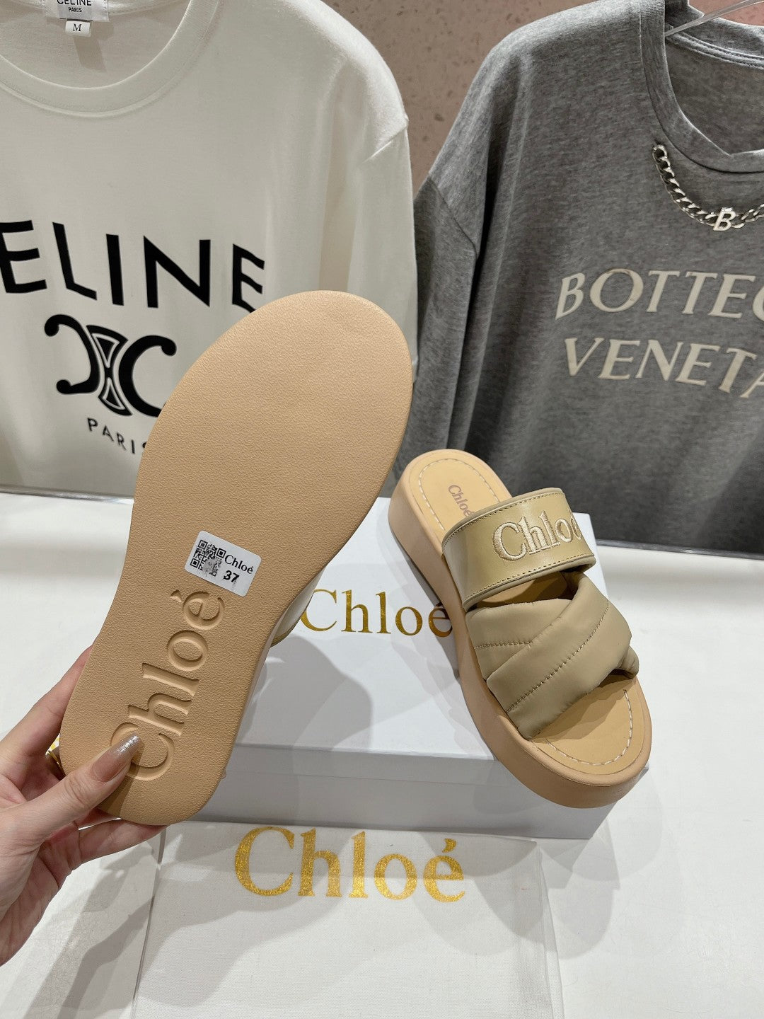 MILA PLATFORM 5 CM IN OYSTER GREY NYLON WITH EMBROIDERED LOGO