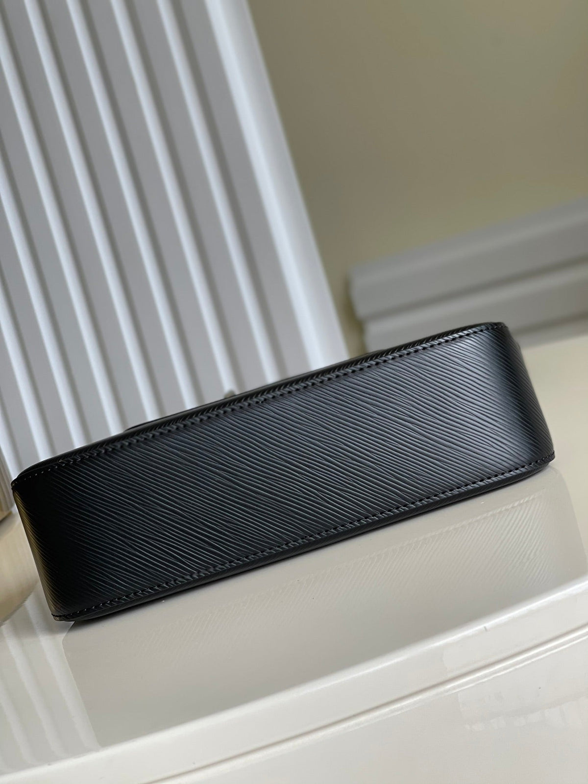 MARELLE 25 BLACK EPI GRAINED COWHIDE LEATHER