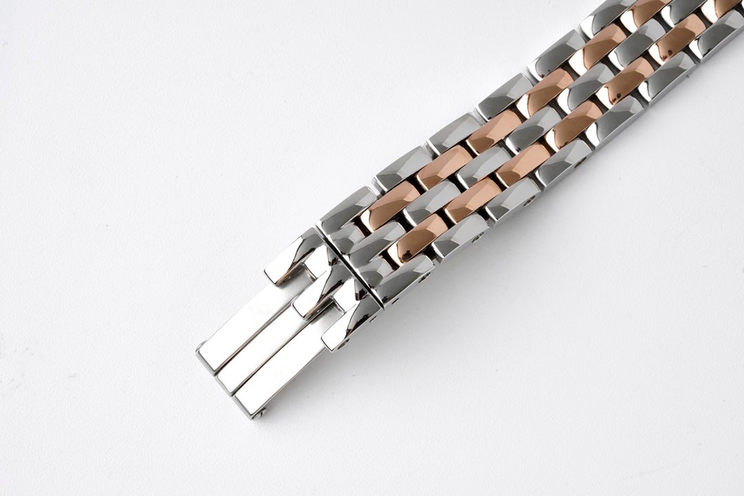PANTHERE DE CARTIE 22MM QUARTZ ROSE GOLD STEEL WHITE DIAL