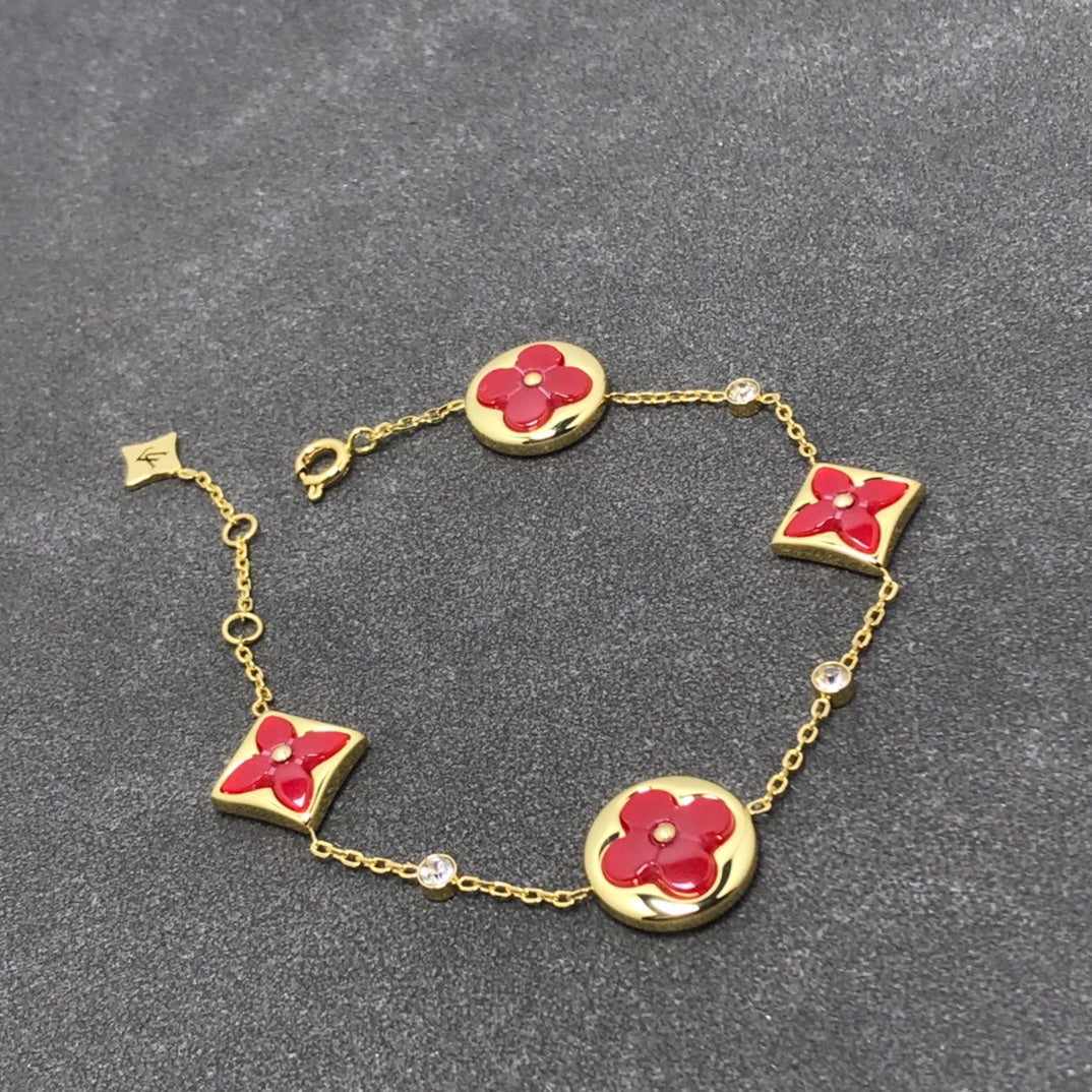 STAR AND SUN CARNELIAN 4 MOTIFS 3 DIAMONDS