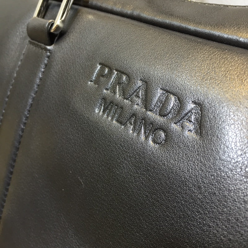 BRIEFCASE 38 IN BLACK SMOOTH LAMBSKIN
