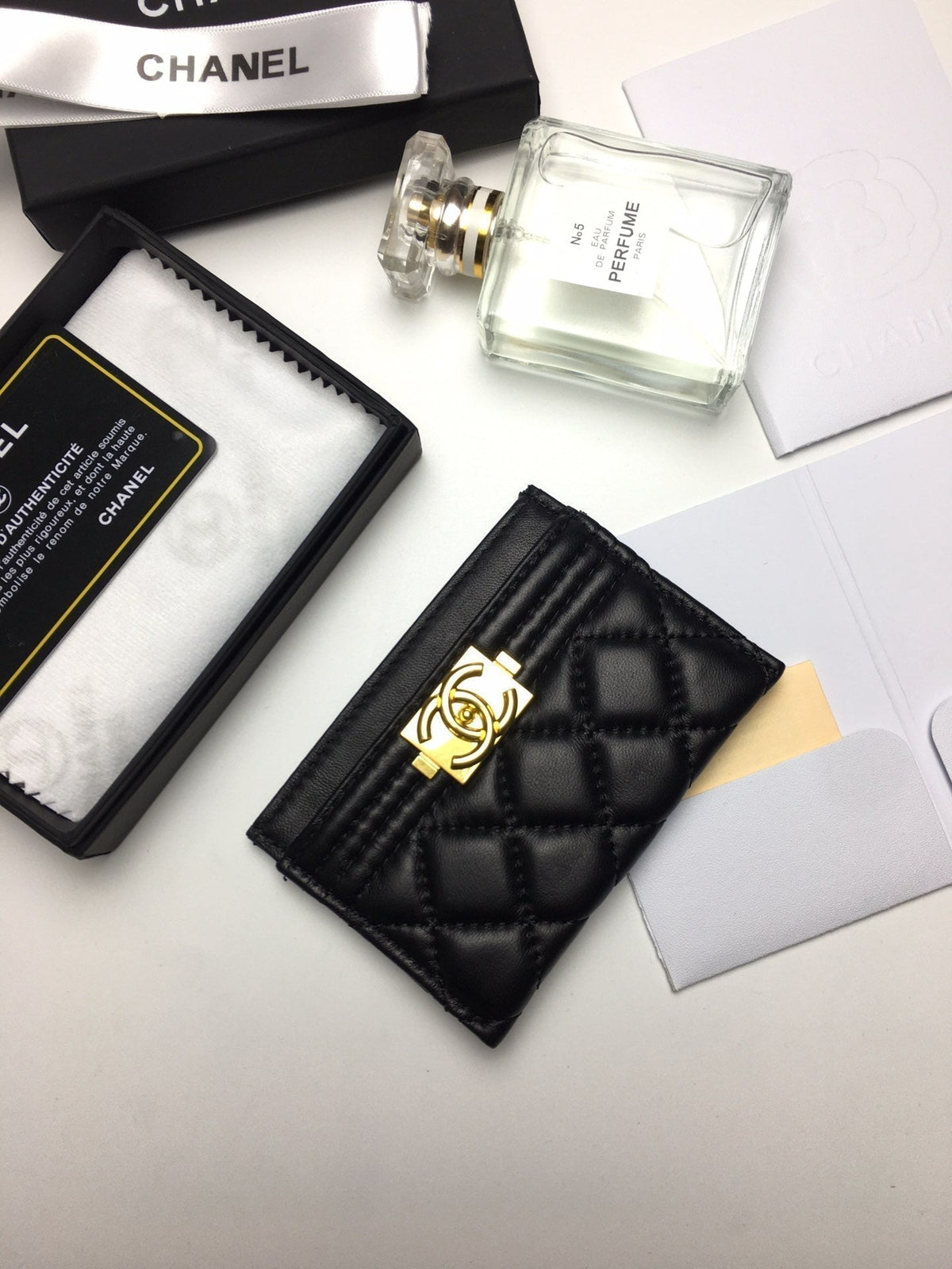 CC BOY CARD HOLDER 11.2 BLACK CALFSKIN GOLD ICON