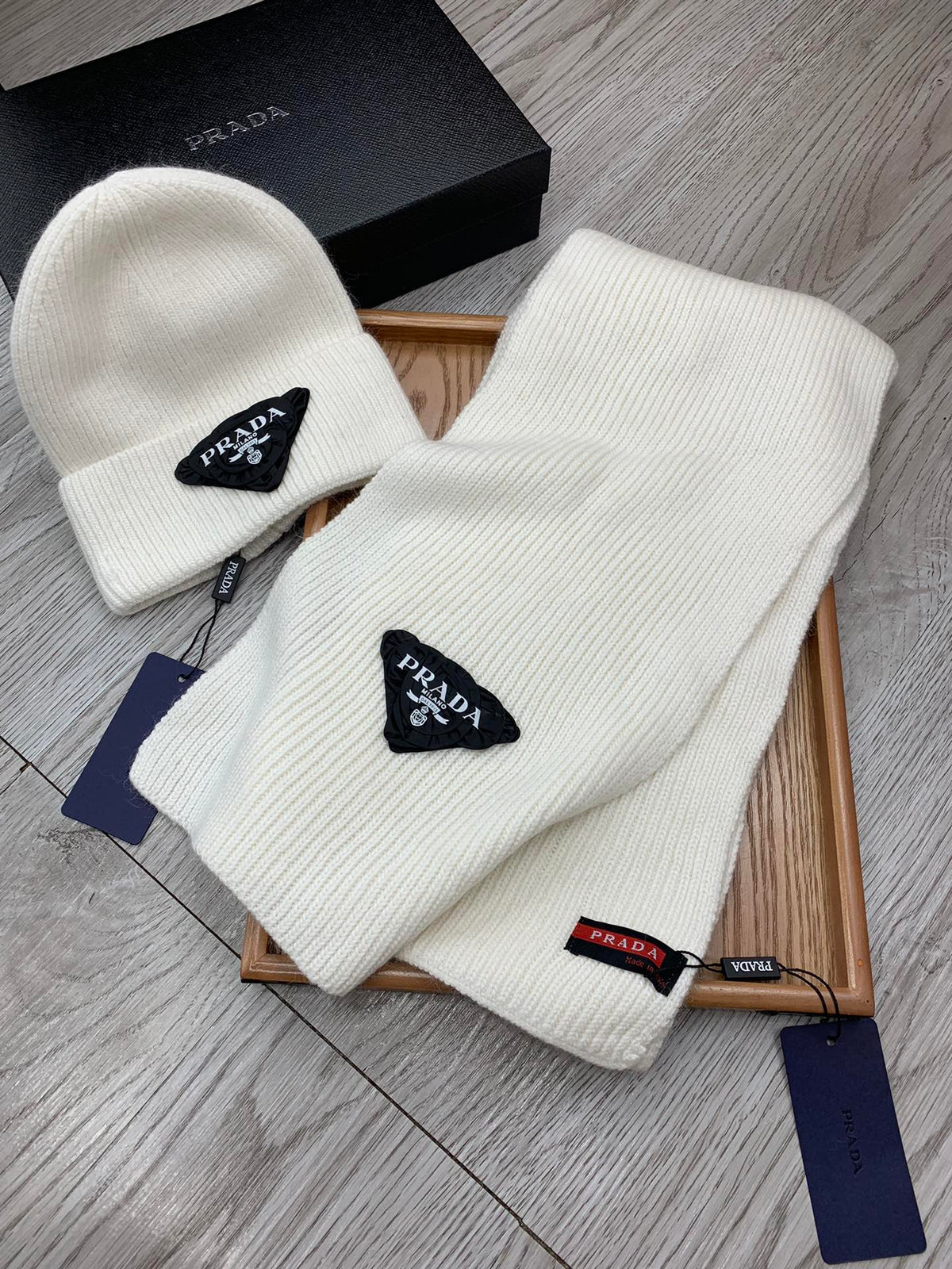 SET SCARF AND HAT IN WHITE WOOL AND RABBIT FUR 386079