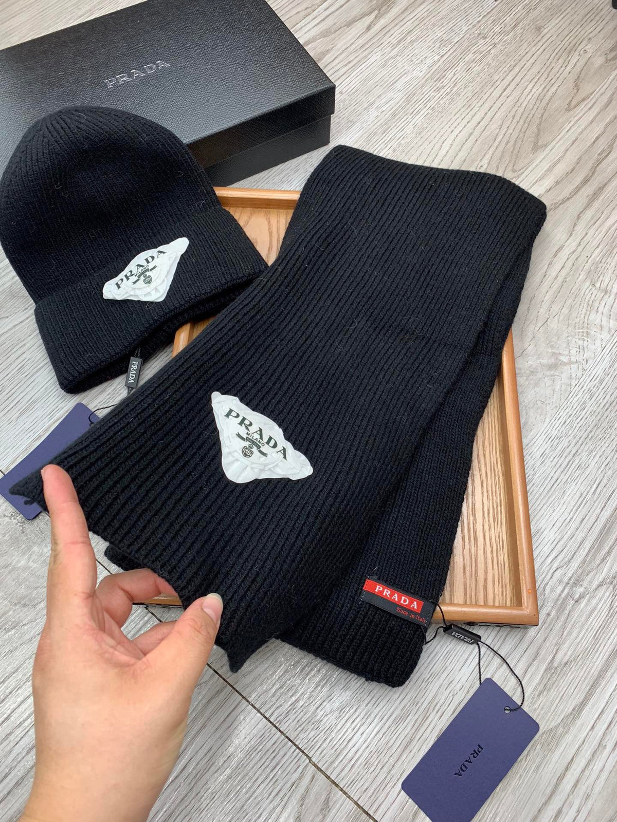SET SCARF AND HAT IN BLACK WOOL AND RABBIT FUR 386077
