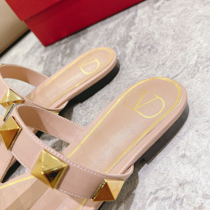ROMAN STUD PALE PINK CALFSKIN FLAT SLIDE SANDAL 25 MM