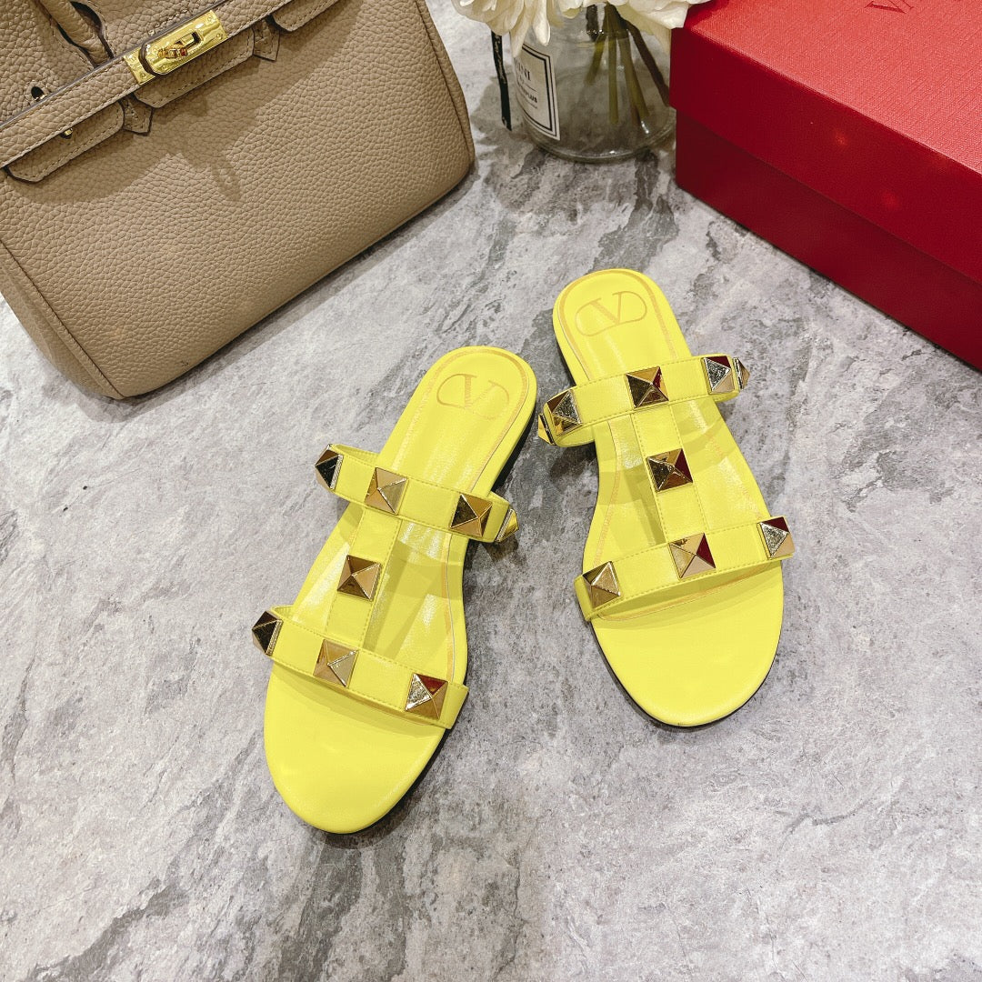ROMAN STUD BRIGHT YELLOW CALFSKIN FLAT SLIDE SANDAL 25 MM