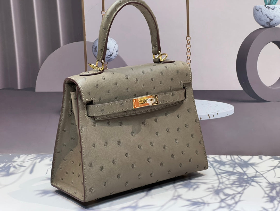 KELLY BAG 20 IN KHAKI BEIGE OSTRICH LEATHER WITH GOLD HARDWARE
