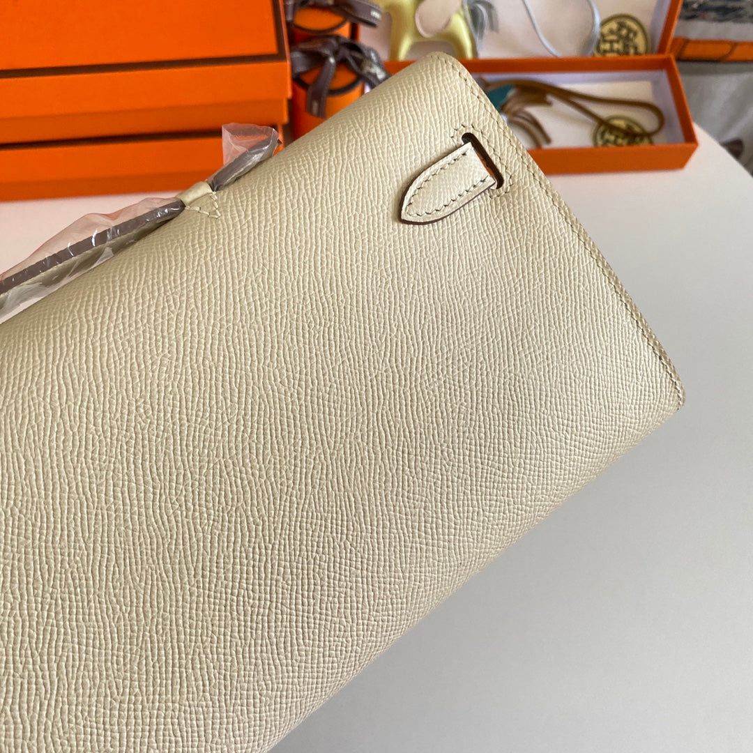 KELLY CUT 31 IN BEIGE CREAM CALFSKIN WITH GOLD HARDWARE