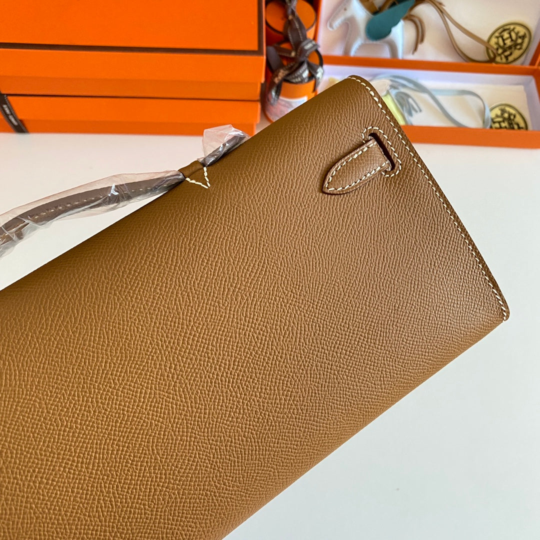 KELLY CUT 31 IN BRONZE BROWN CALFSKIN WITH GOLD HARDWARE