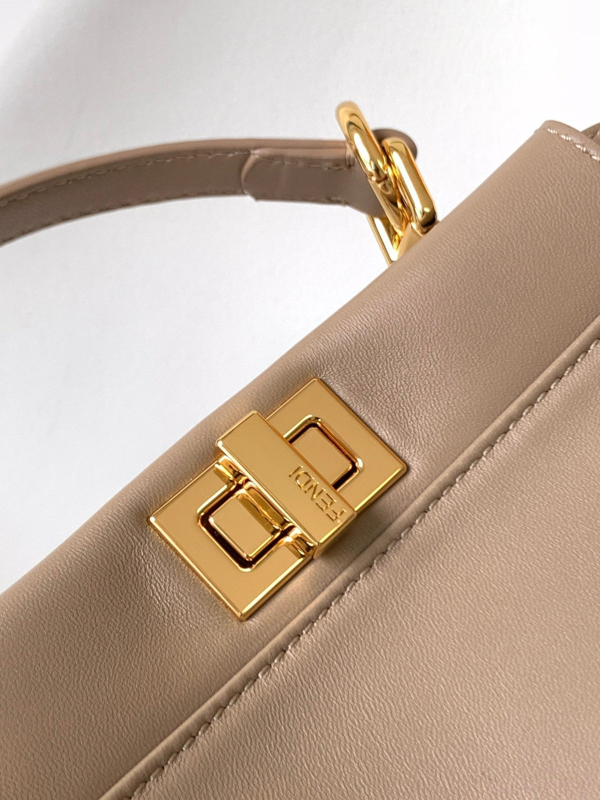 Peekaboo Mini 23cm Bag light brown lambskin gold hardware