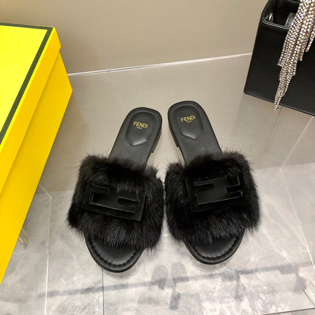 FENDI BAGUETTE MINK SLIDE SLIPPER IN BLACK FUR