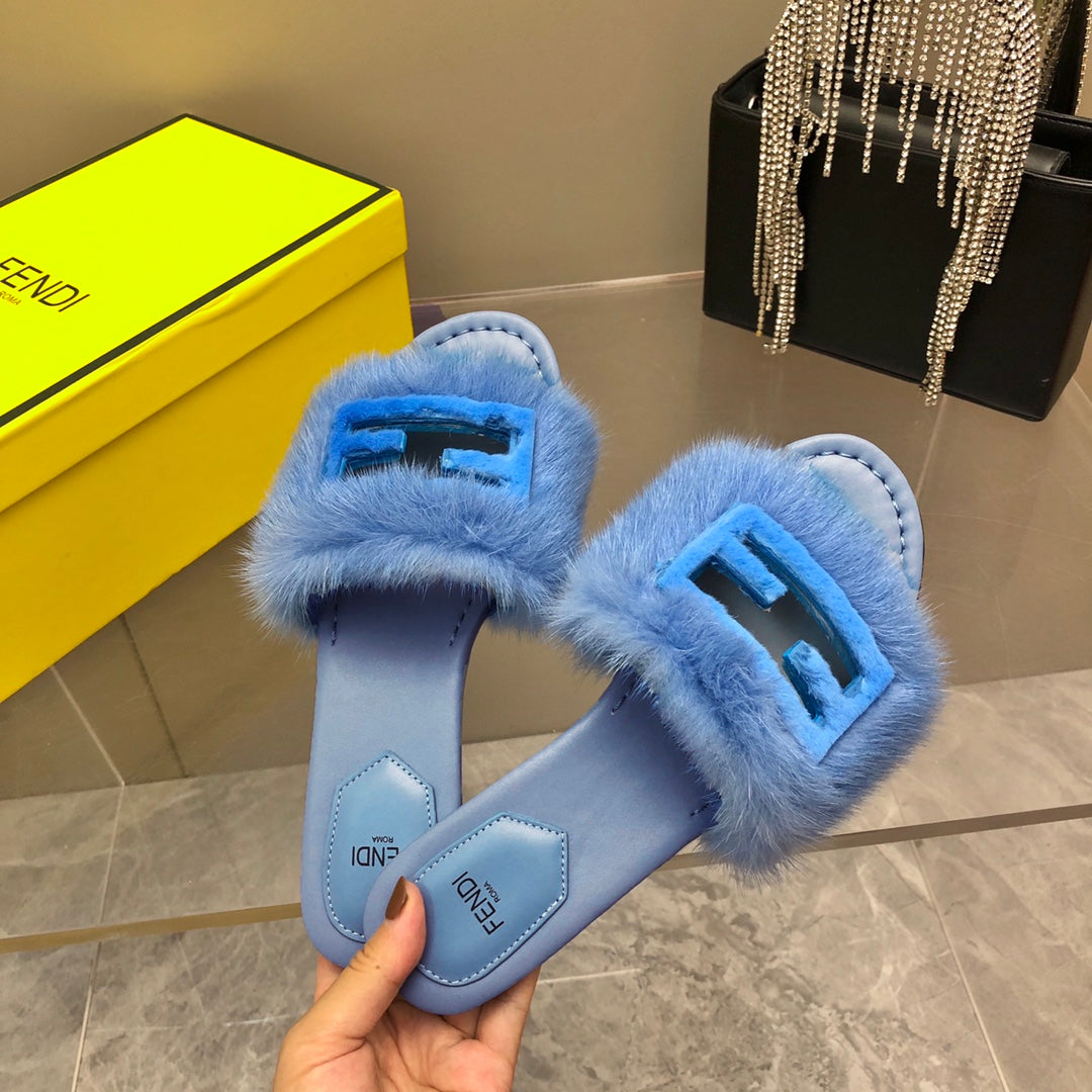 FENDI BAGUETTE MINK SLIDE SLIPPER IN ELECTRIC BLUE FUR