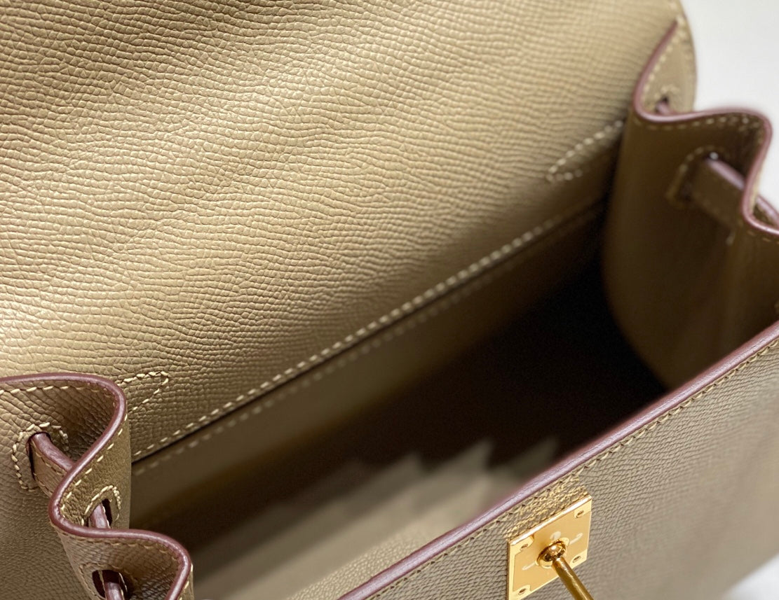 KELLY MINI 20 BAG IN TAN BROWN CALFSKIN WITH GOLD HARDWARE