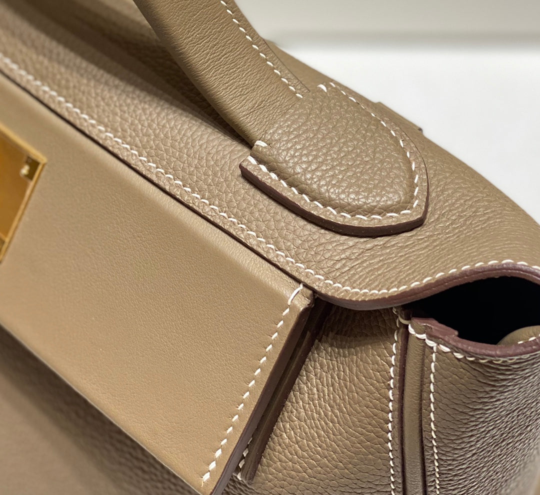 MINI 24/24 29CM IN TOGO ETOUPE EVERCOLOR CALFSKIN GOLD KELLY BUCKLE