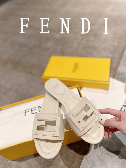 FENDI BAGUETTE SLIDES IN WHITE LAMBSKIN
