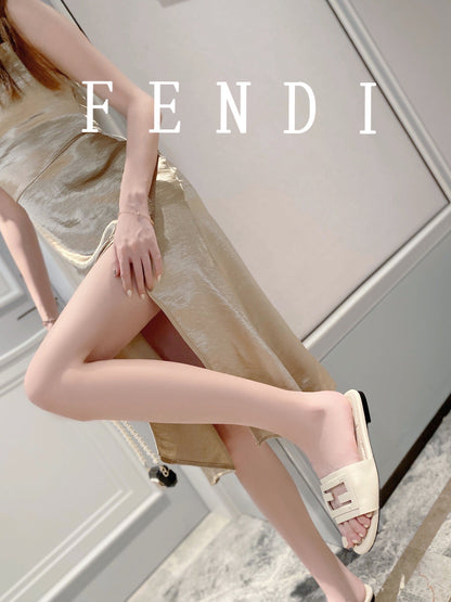 FENDI BAGUETTE SLIDES IN WHITE LAMBSKIN