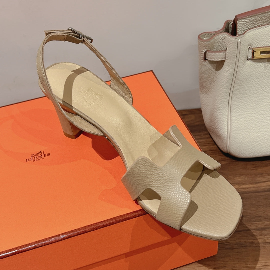 HOLY 75 SANDAL IN BISQUE BEIGE GRAINED CALFSKIN