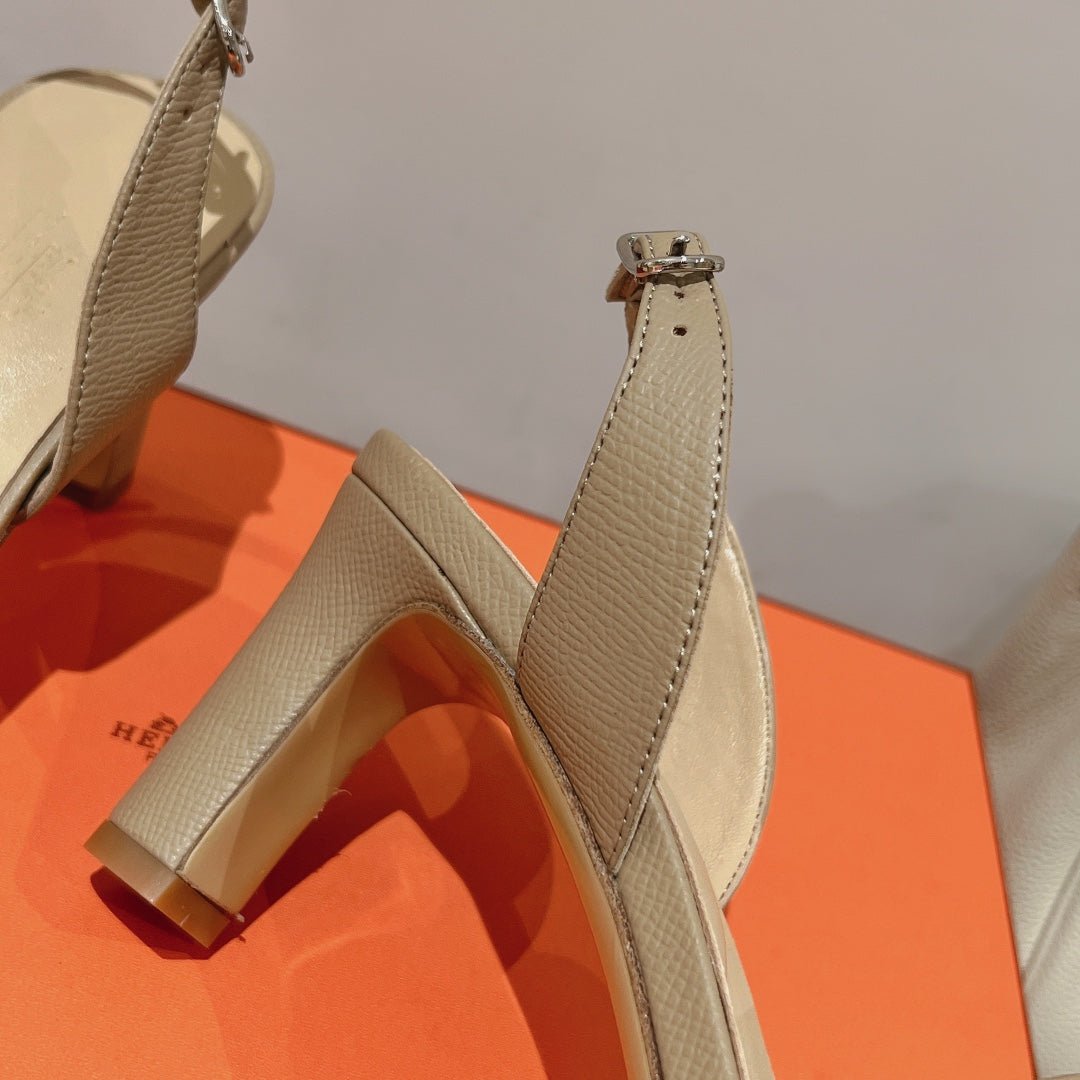 HOLY 75 SANDAL IN BISQUE BEIGE GRAINED CALFSKIN