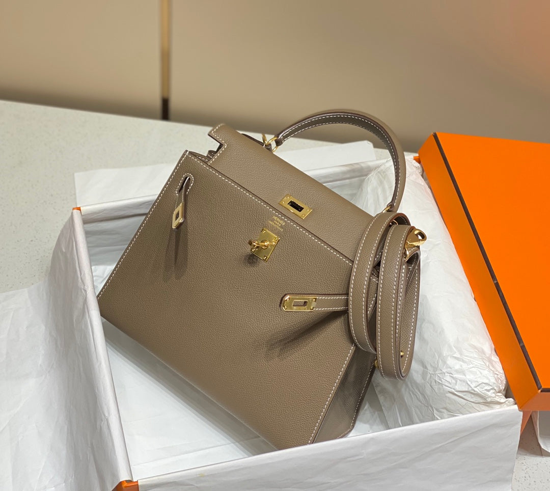 KELLY 25CM IN ETOUPE EPSOM CALFSKIN GOLD HARDWARE