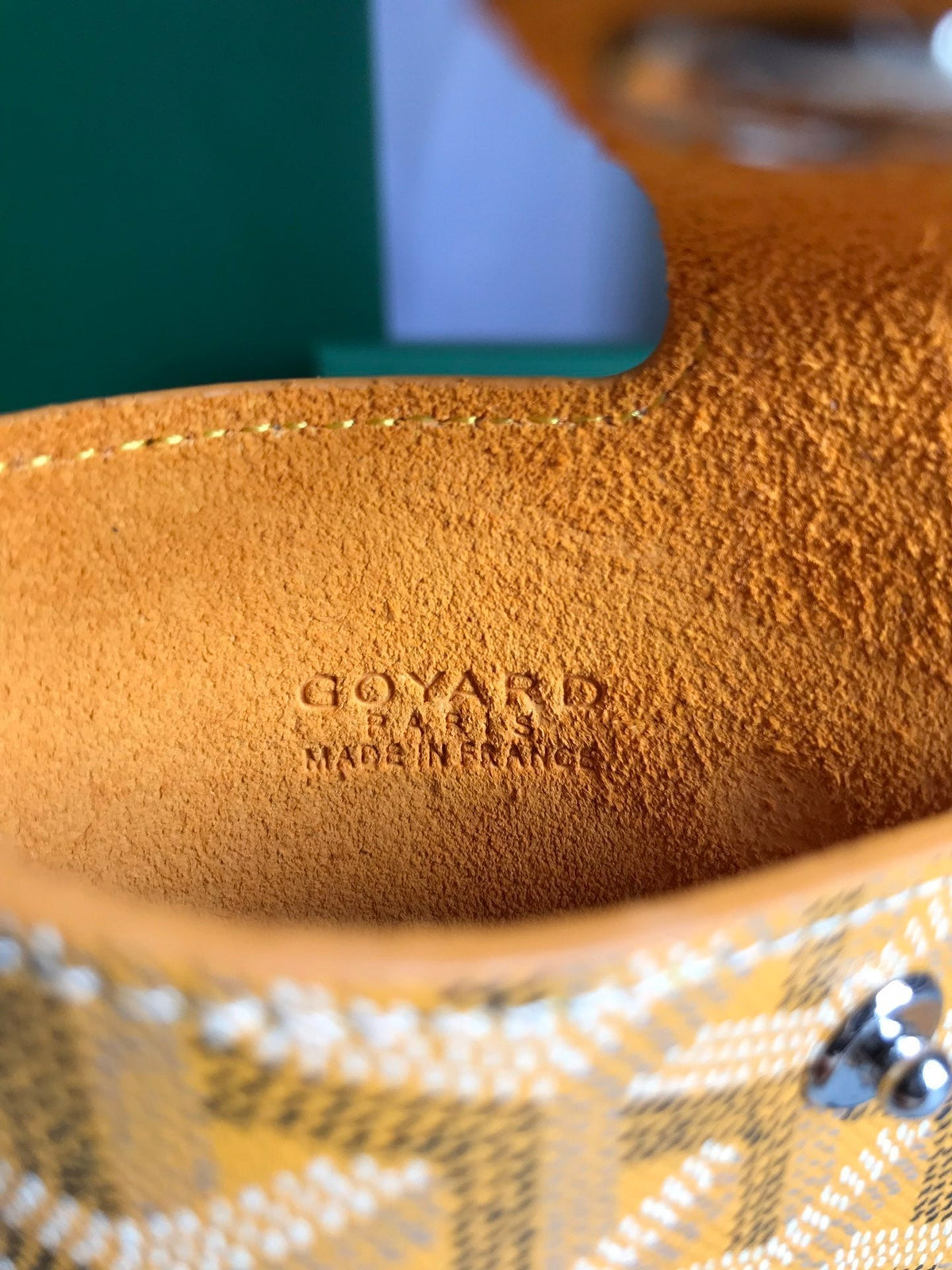 MONTMARTRE GM CASE 18 IN YELLOW GOYARDINE CANVAS