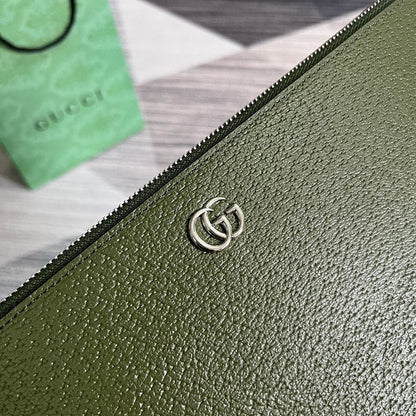 MARMONT POUCH 30 IN ARMY GREEN LAMBSKIN