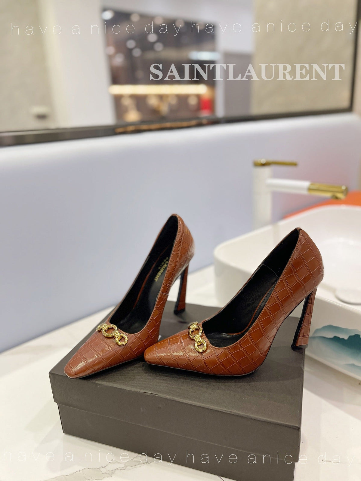 SL SILVANA CROCODILE MOTIF CHAIN PUMPS BROWN CALFSKIN