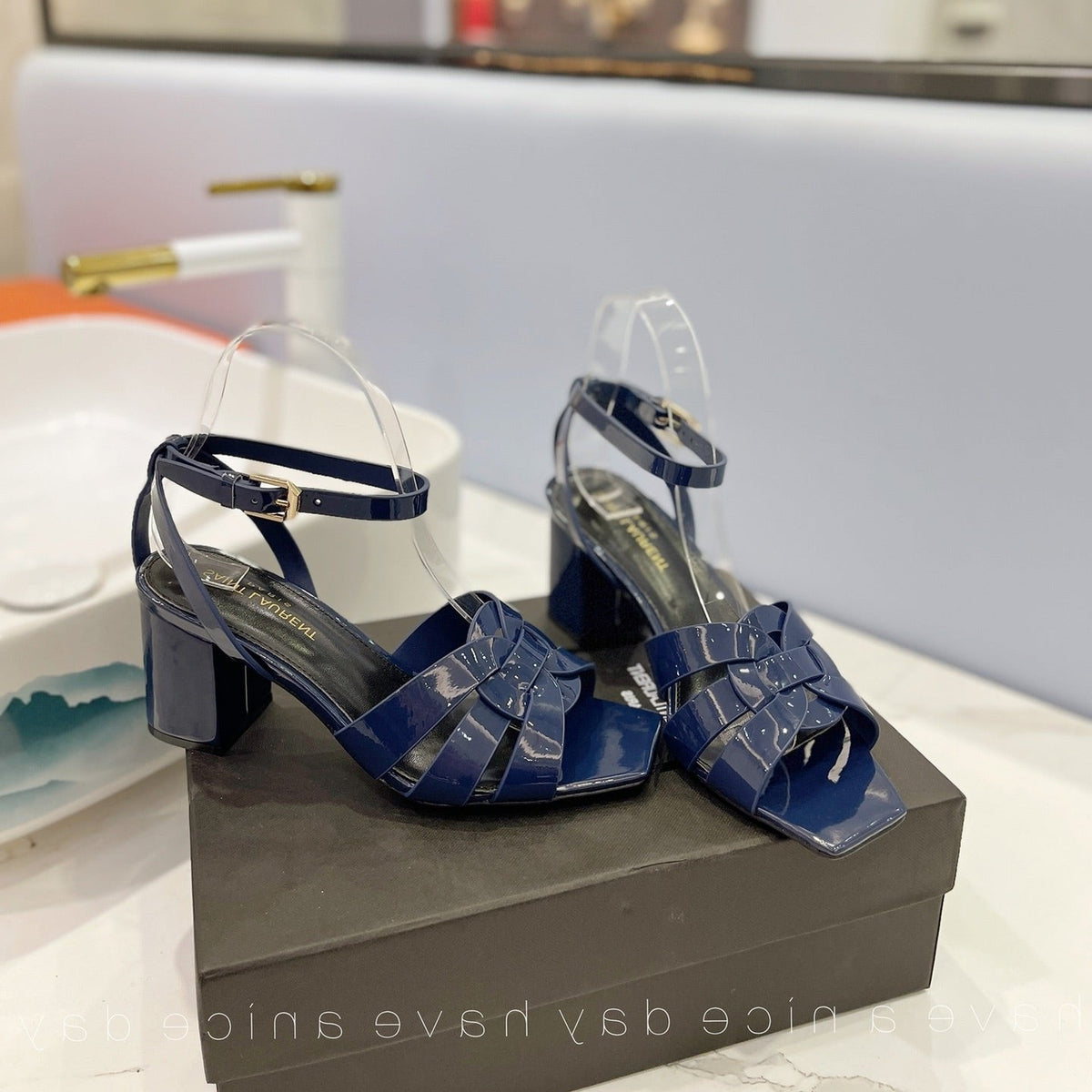 SL TRIBUTE SANDAL GLOSSY NAVY CALFSKIN