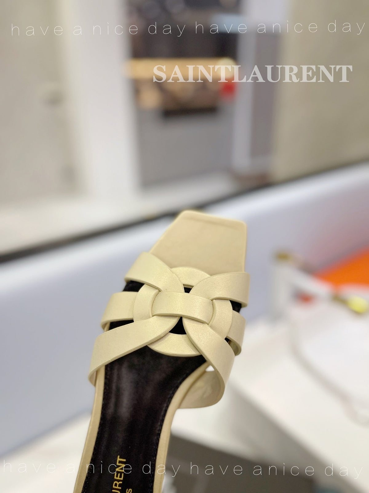 SL TRIBUTE SLIPPERS PASTEL YELLOW CALFSKIN