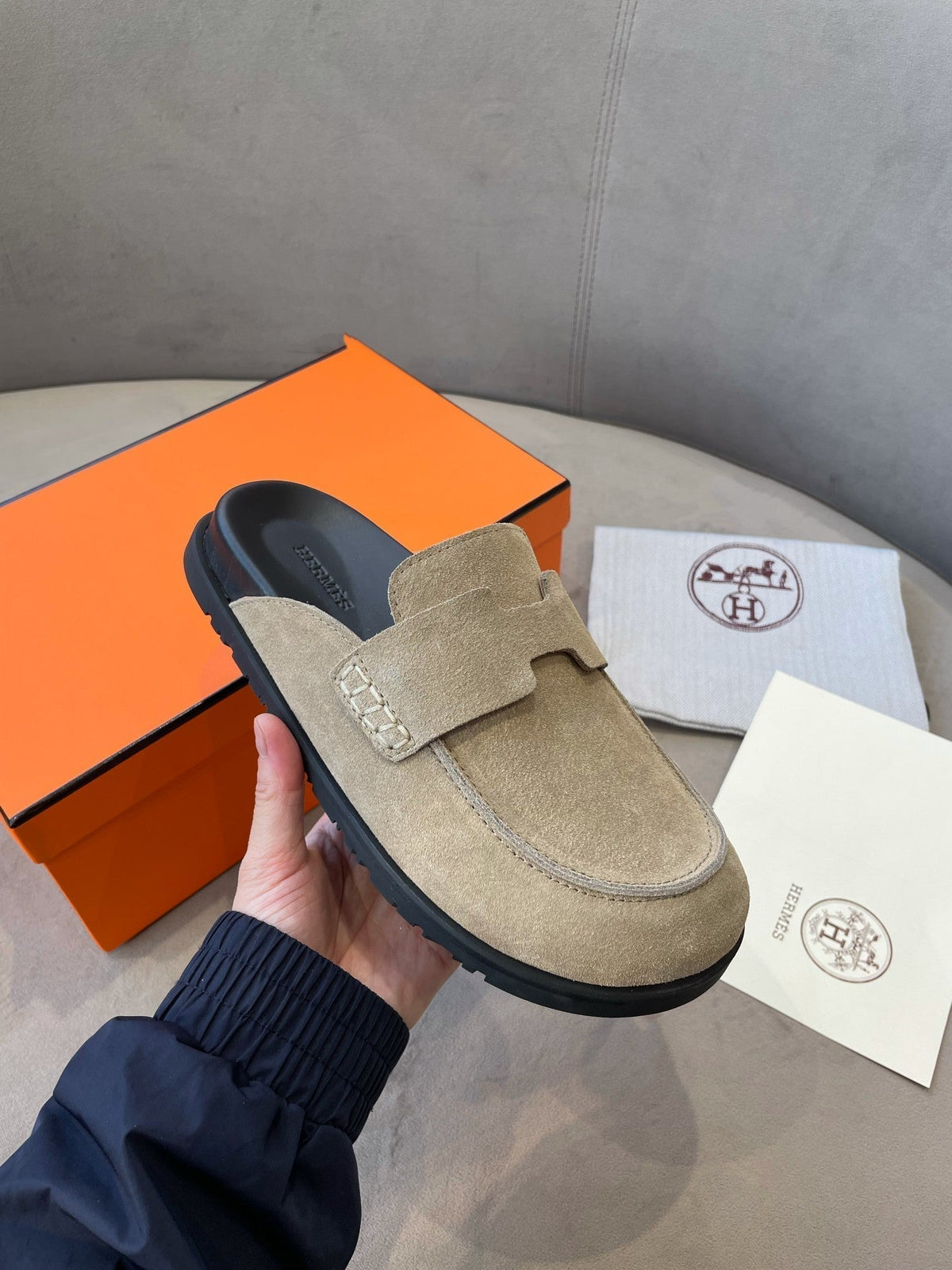 G0 MULE BEIGE SUEDE