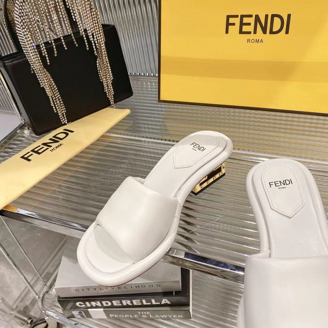 FENDI BAGUETTE SLIDES WOMEN IN WHITE CALFSKIN