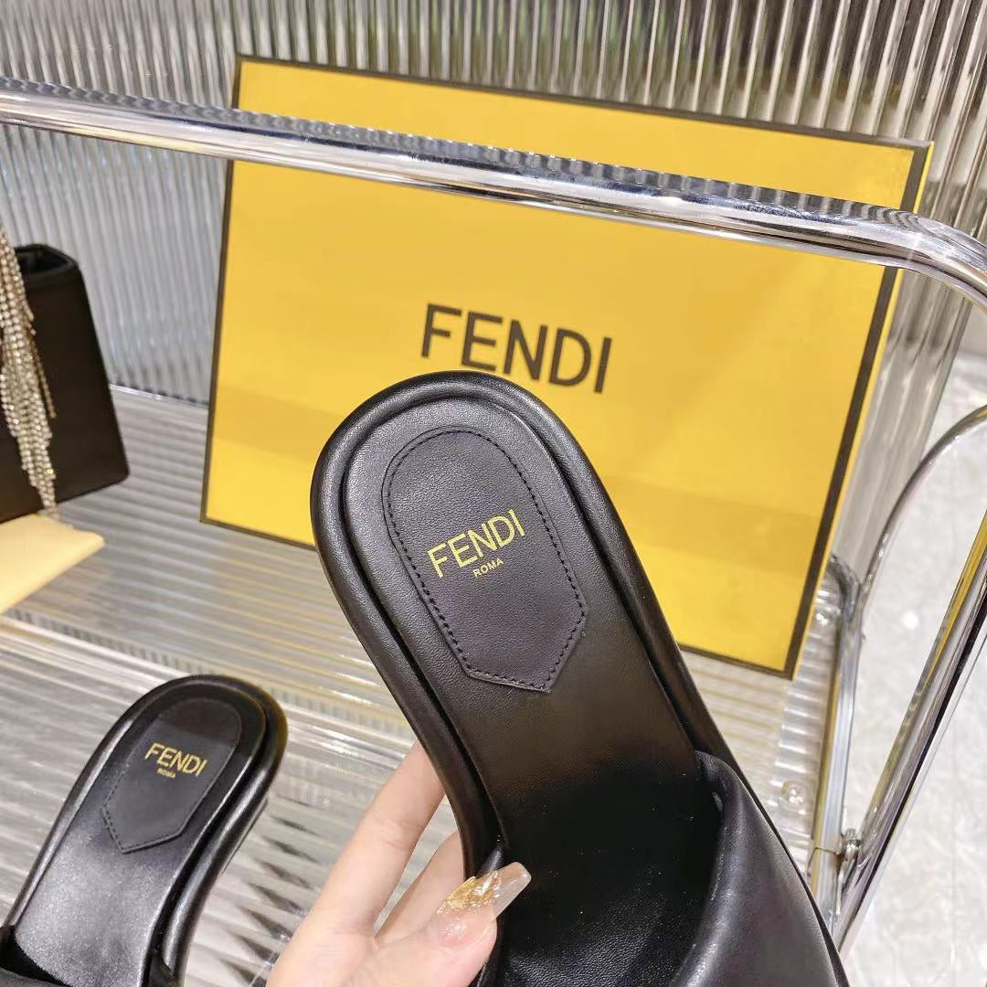 FENDI BAGUETTE SLIDES WOMEN IN BLACK CALFSKIN