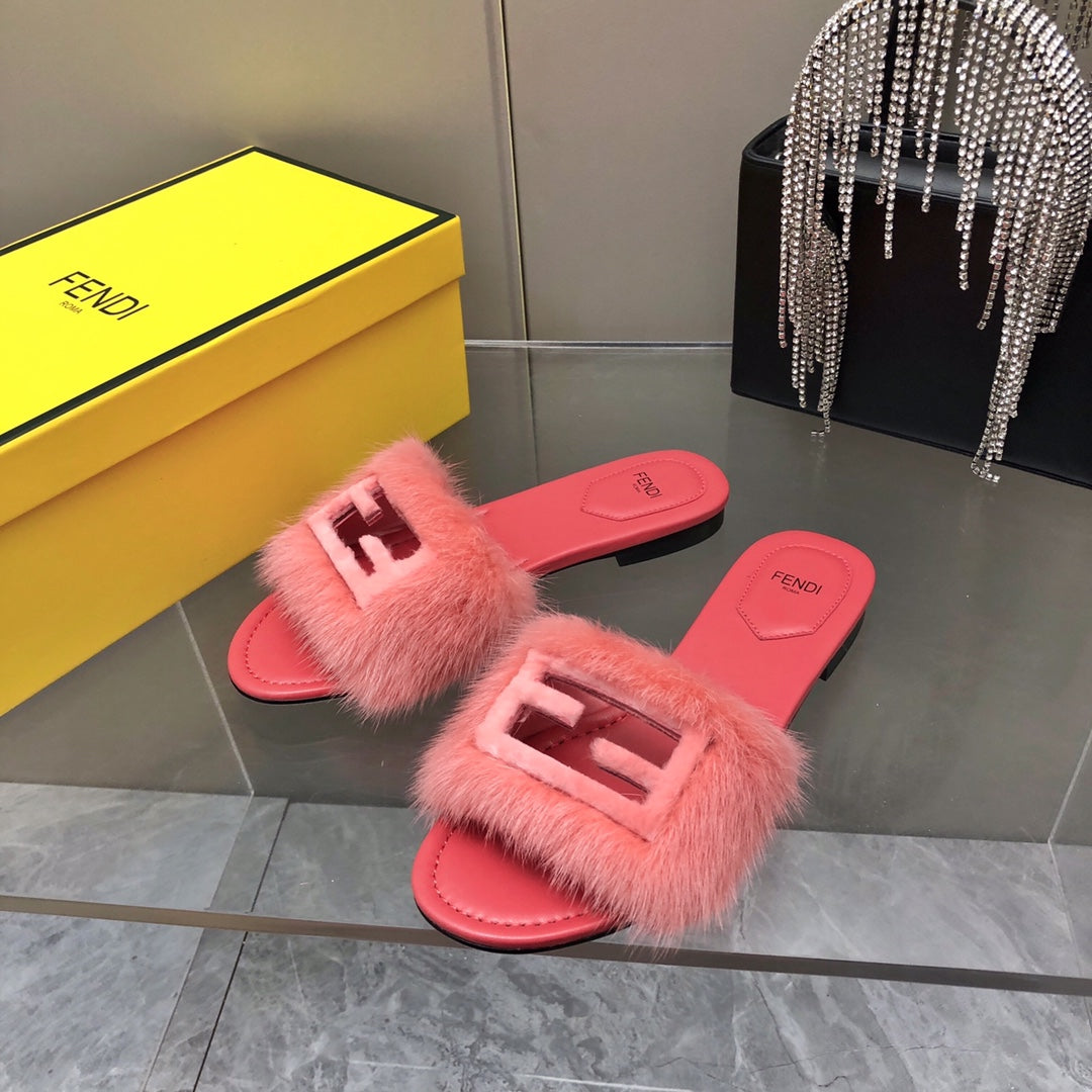 FENDI BAGUETTE MINK SLIDE SLIPPER IN ROSE RED FUR