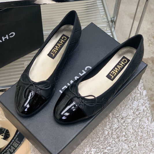 BALLET FLAT GLOSSY BLACK LAMBSKIN