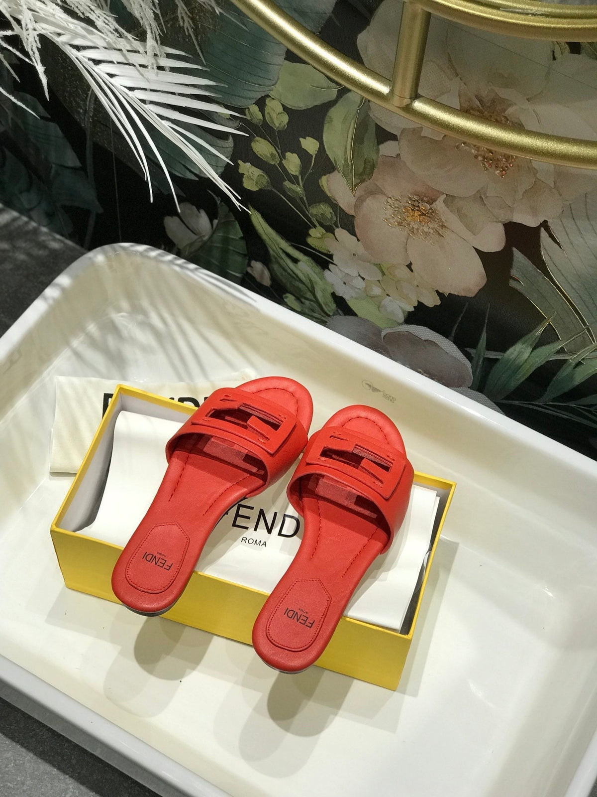 FENDI BAGUETTE SLIDES IN CHERRY RED LAMBSKIN