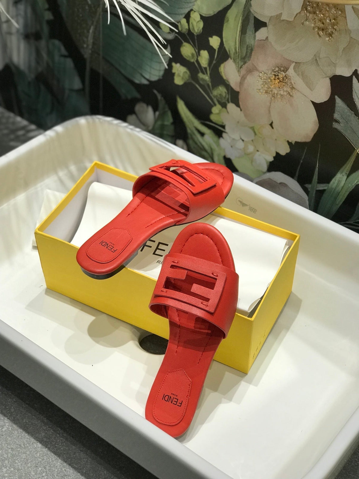FENDI BAGUETTE SLIDES IN CHERRY RED LAMBSKIN