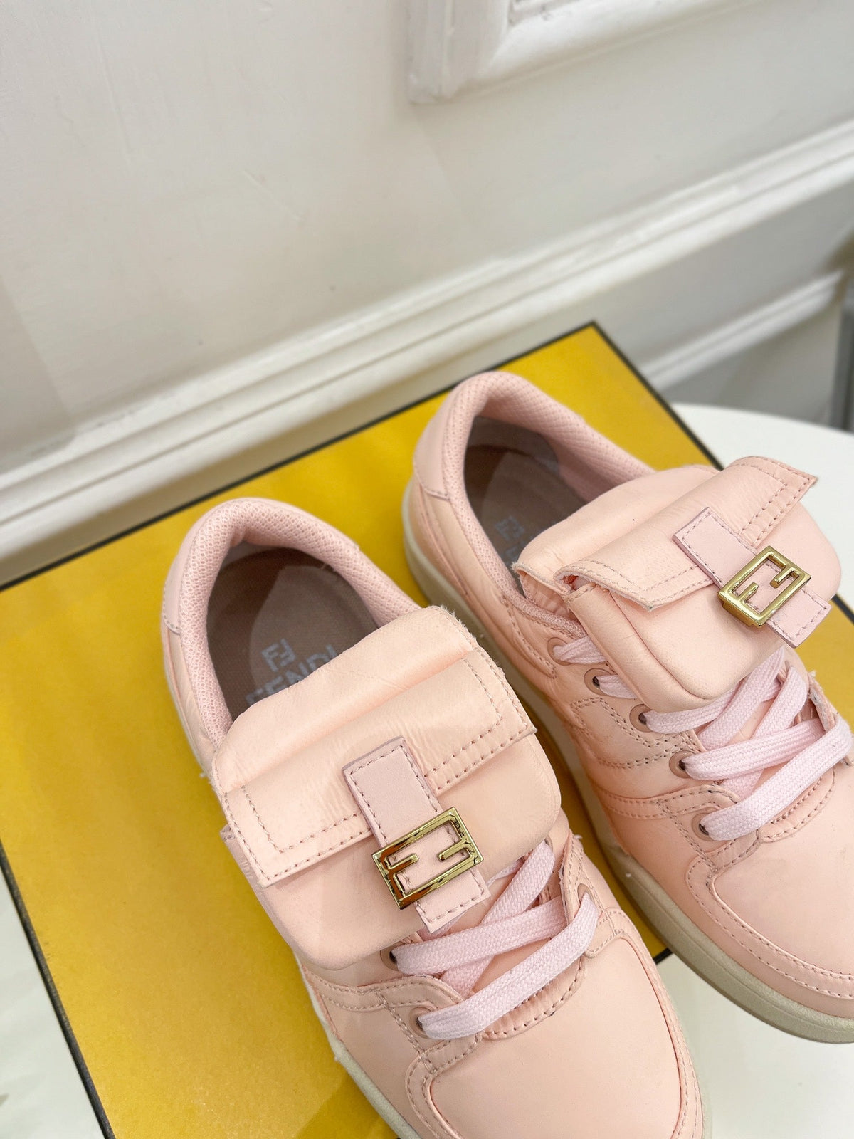 FENDI TRAINER SNEAKER IN LIGHT PINK LAMBSKIN
