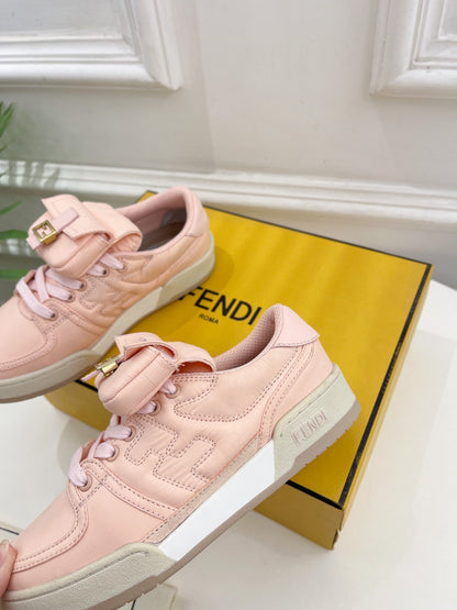 FENDI TRAINER SNEAKER IN LIGHT PINK LAMBSKIN