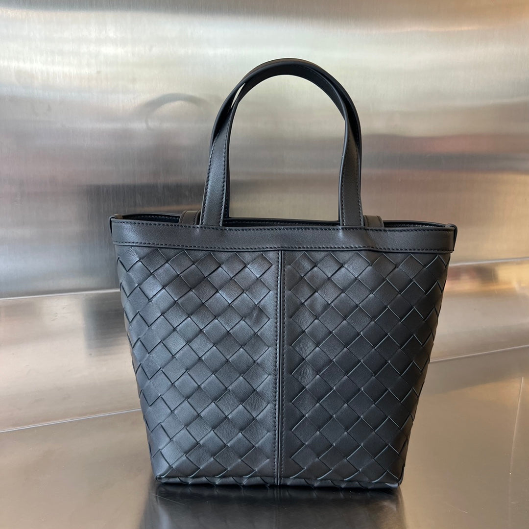FLIP FLAP 23 BAG IN BLACK LAMBSKIN