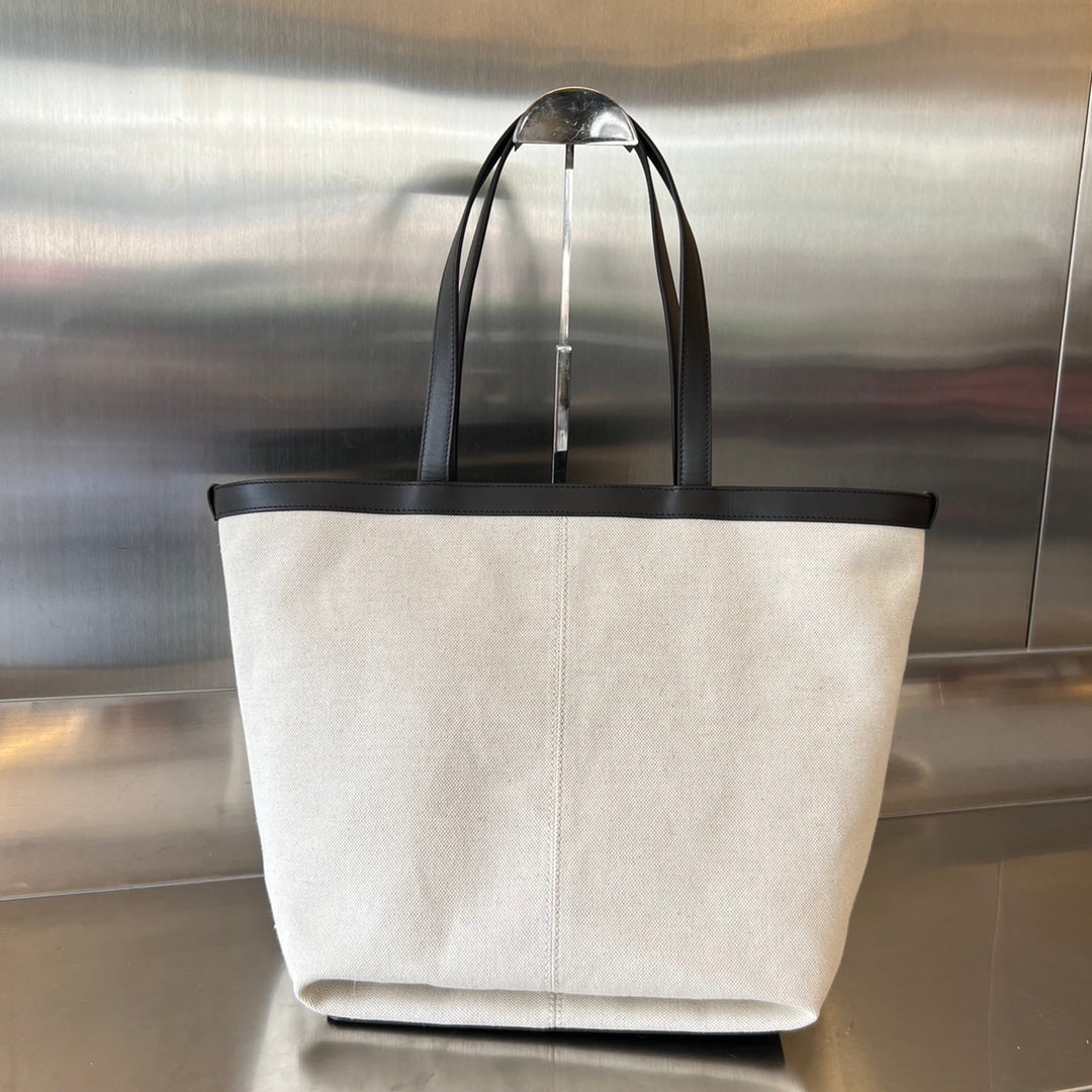 FLIP FLAP 30 IN WHITE CANVAS AND BLACK CALSKIN