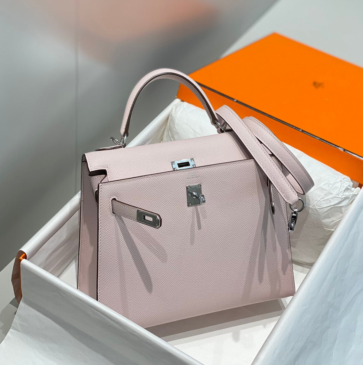 KELLY 25CM IN EPSOM MAUVE SWIFT CALFSKIN SILVER HARDWARE