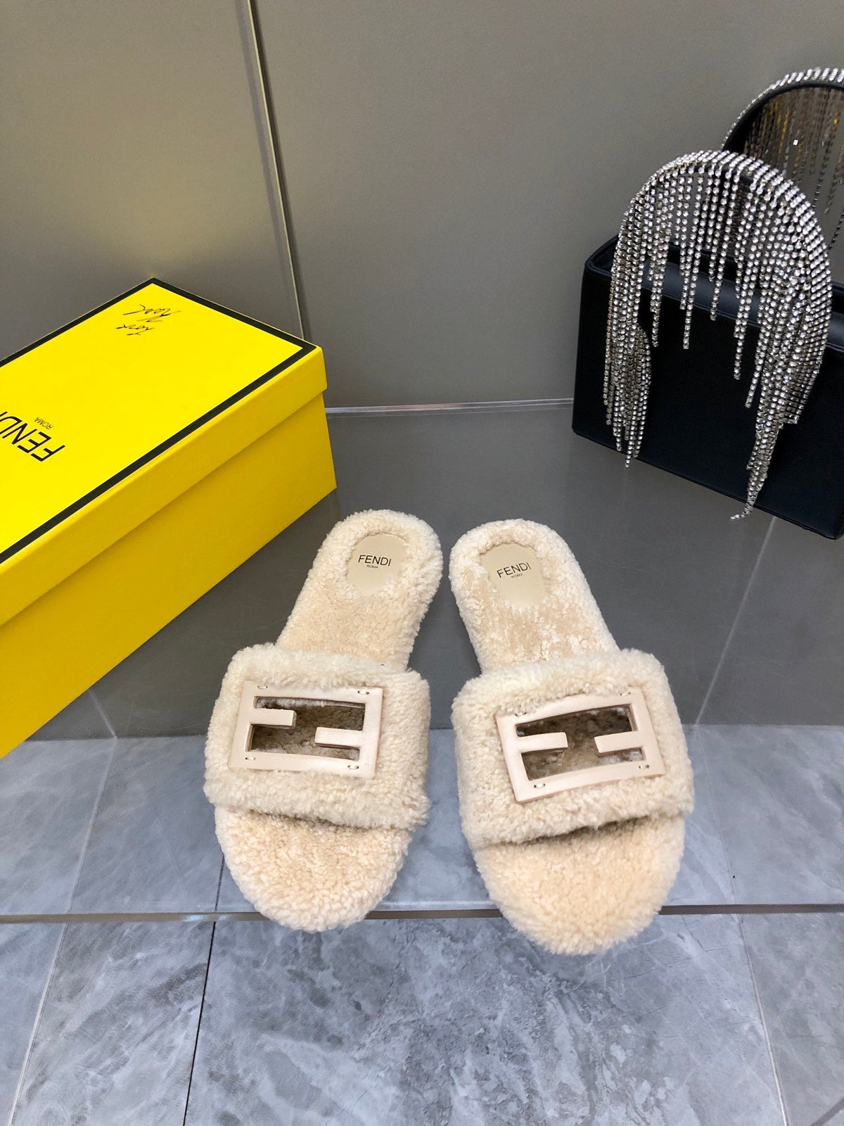 FENDI BAGUETTE SLIDE SLIPPERS IN BEIGE WOOL